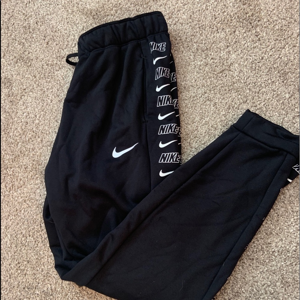 Nike Joggers with logo